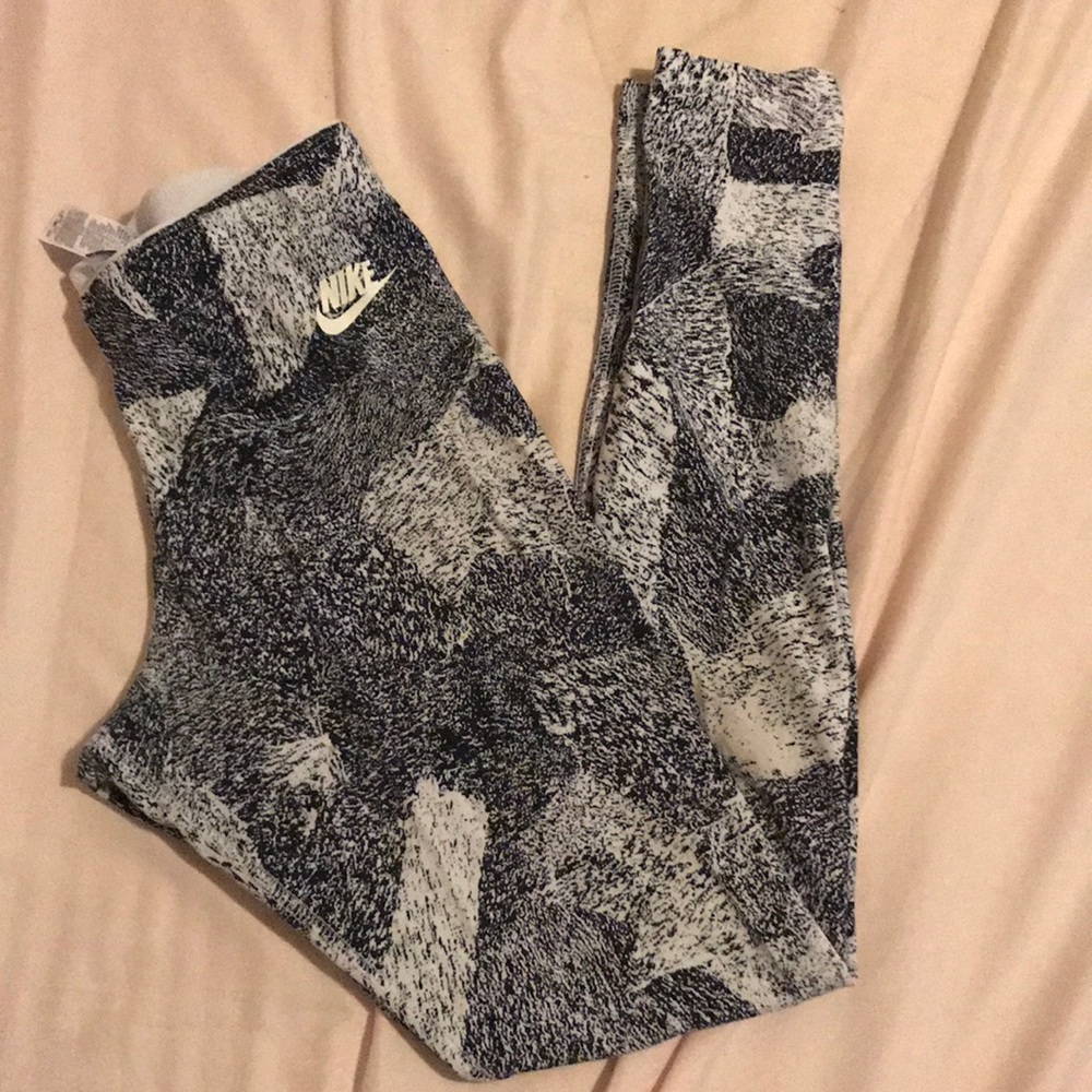 Nike leggings